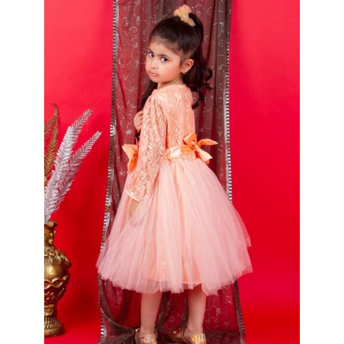 فستان سكاتر بتفاصيل دانتيل وربطة فيونكة بيلا مودا × ستايلي-girls-clothing-dressesandjumpsuits-image-3