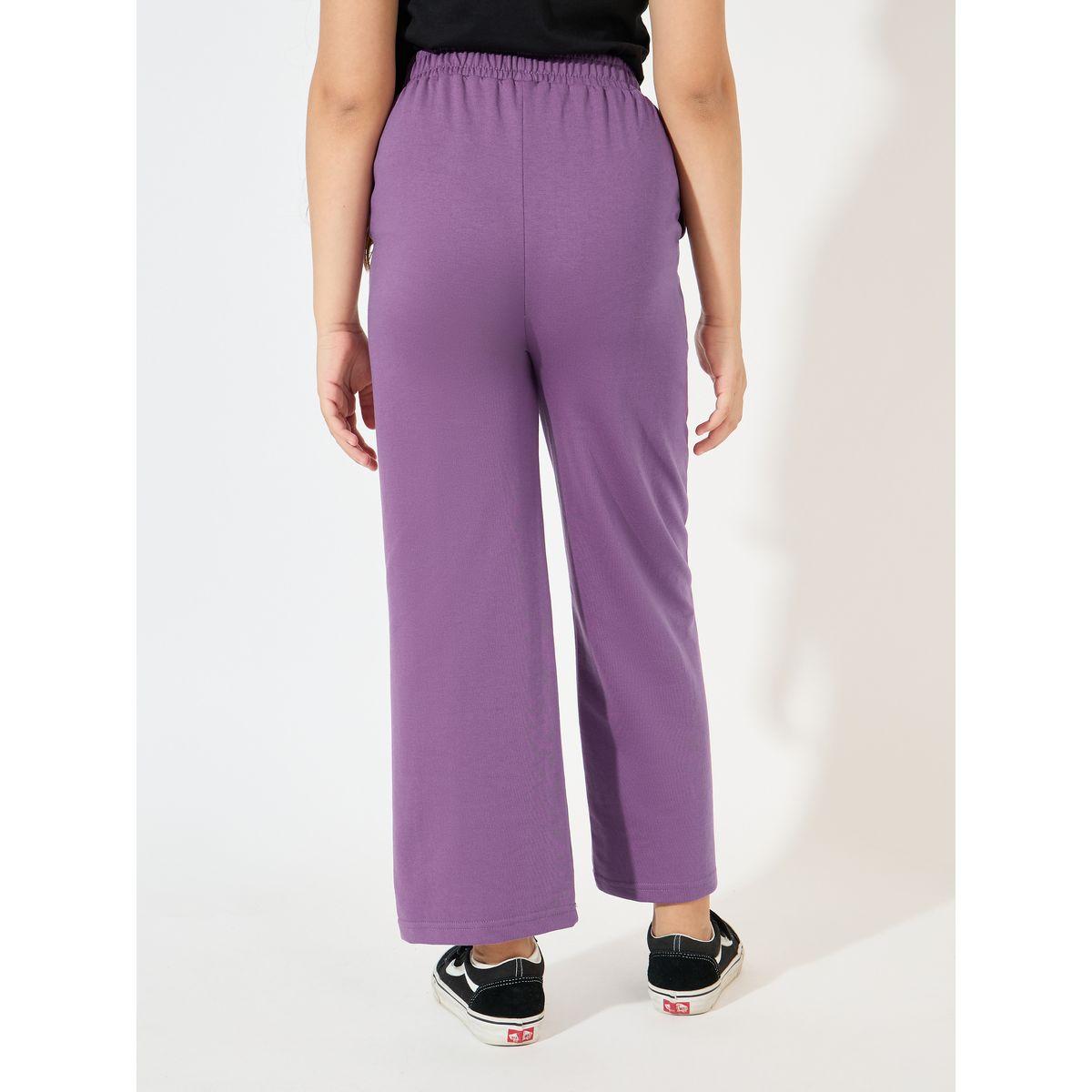 Styli Elevate Solid Pintuck Flared Joggers with Patch Detail-girls-clothing-bottoms-joggersandtrackpants-image-4