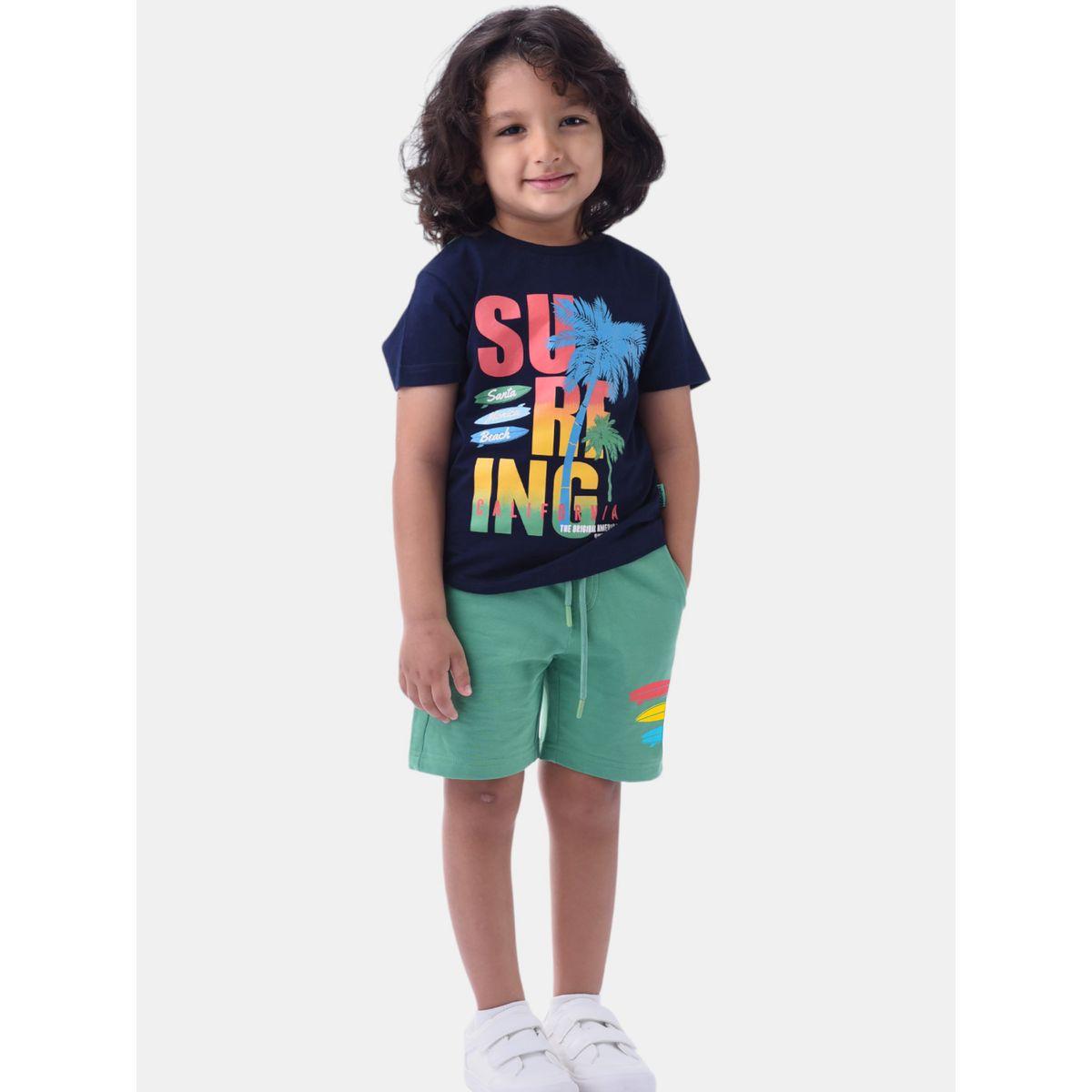 مجموعة من شورت وتيشيرت بطبعة جرافيك فيكتور آند جين × ستايلي-boys-clothing-setsandcoords-image-1