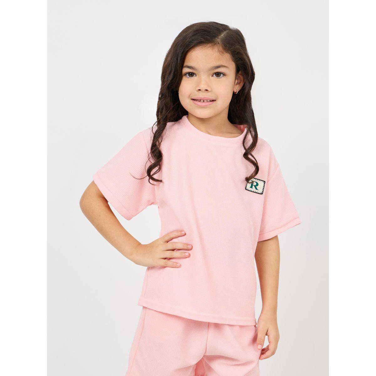 مجموعة من شورت وتيشيرت فضفاض بنمط وافل-girls-clothing-setsandcoords-image-2