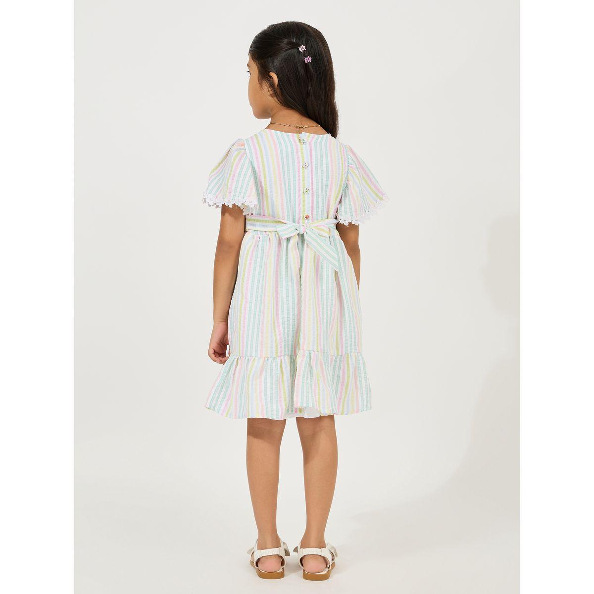 فستان مخطط بطول الركبة مع اكمام فلوت-girls-clothing-dressesandjumpsuits-image-4