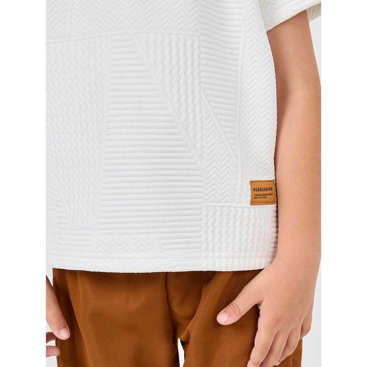 Styli Patch Detail Textured T-shirt and Relaxed Fit Pant Set-boys-clothing-setsandcoords-image-3