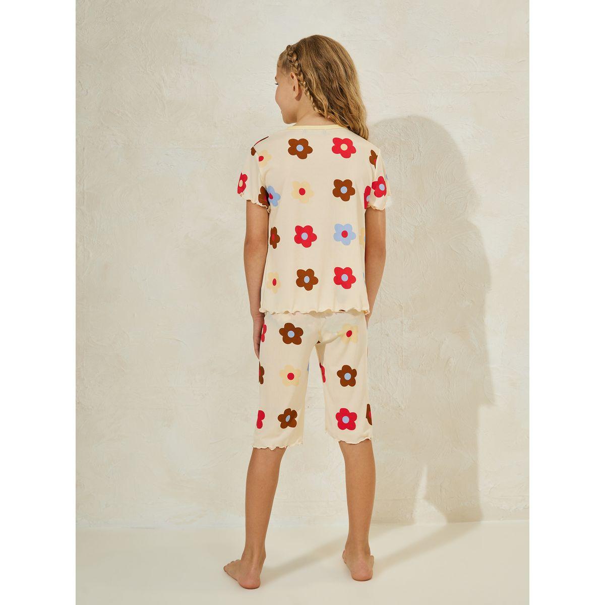 مجموعة من شورت مع تيشيرت بطبعة زهور-girls-clothing-nightwear-image-4