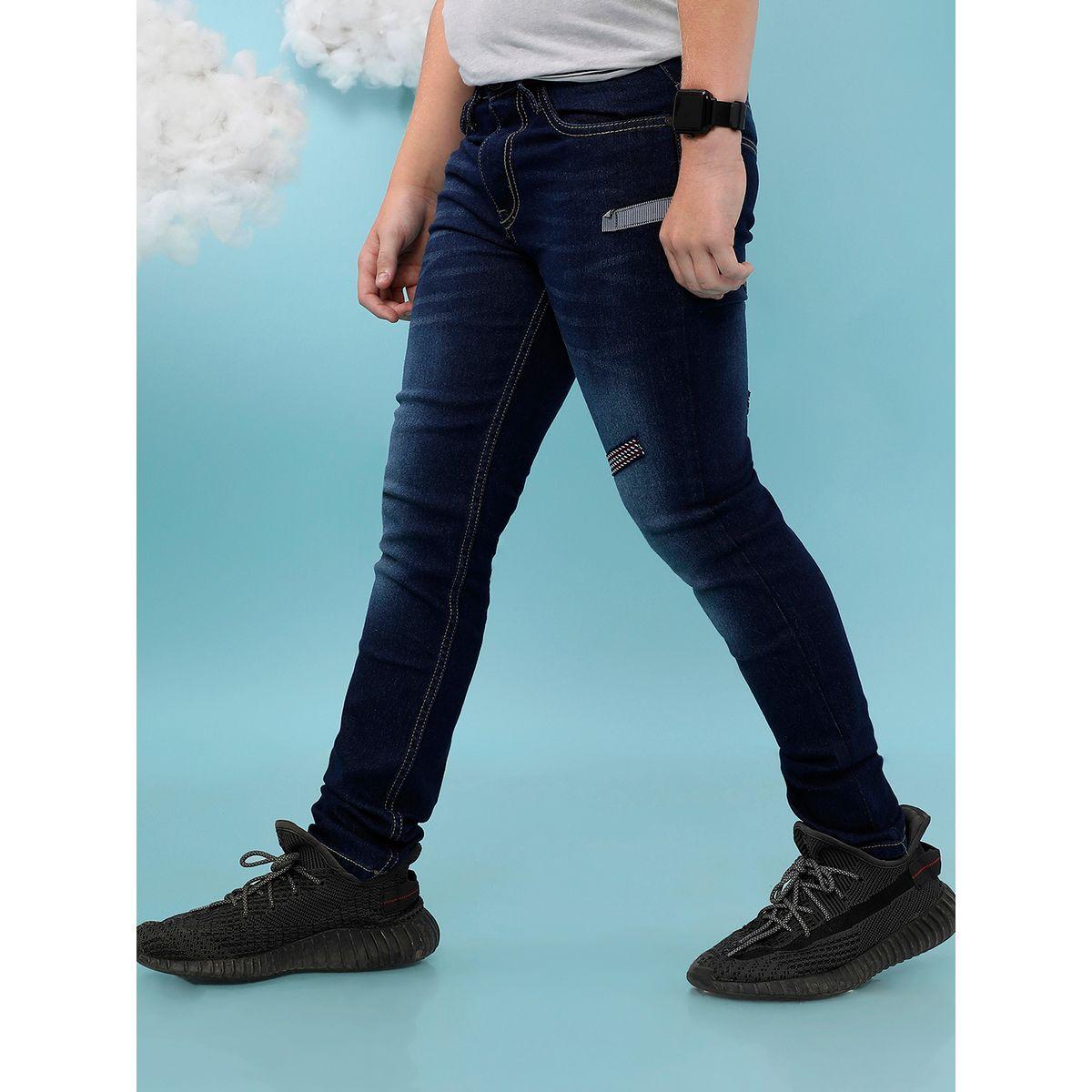 جينز سكيني بتفاصيل مرقعة ومُطرّزة كامبوس سوترا × ستايلي-boys-clothing-bottoms-jeans-image-4