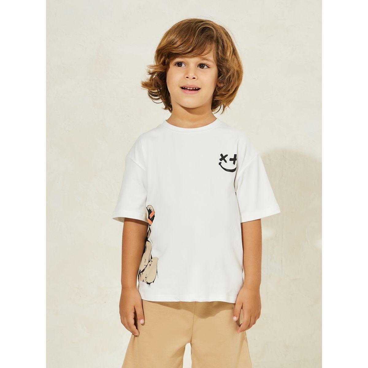 مجموعة من شورت وتيشيرت بطبعة جرافيك-boys-clothing-setsandcoords-image-2