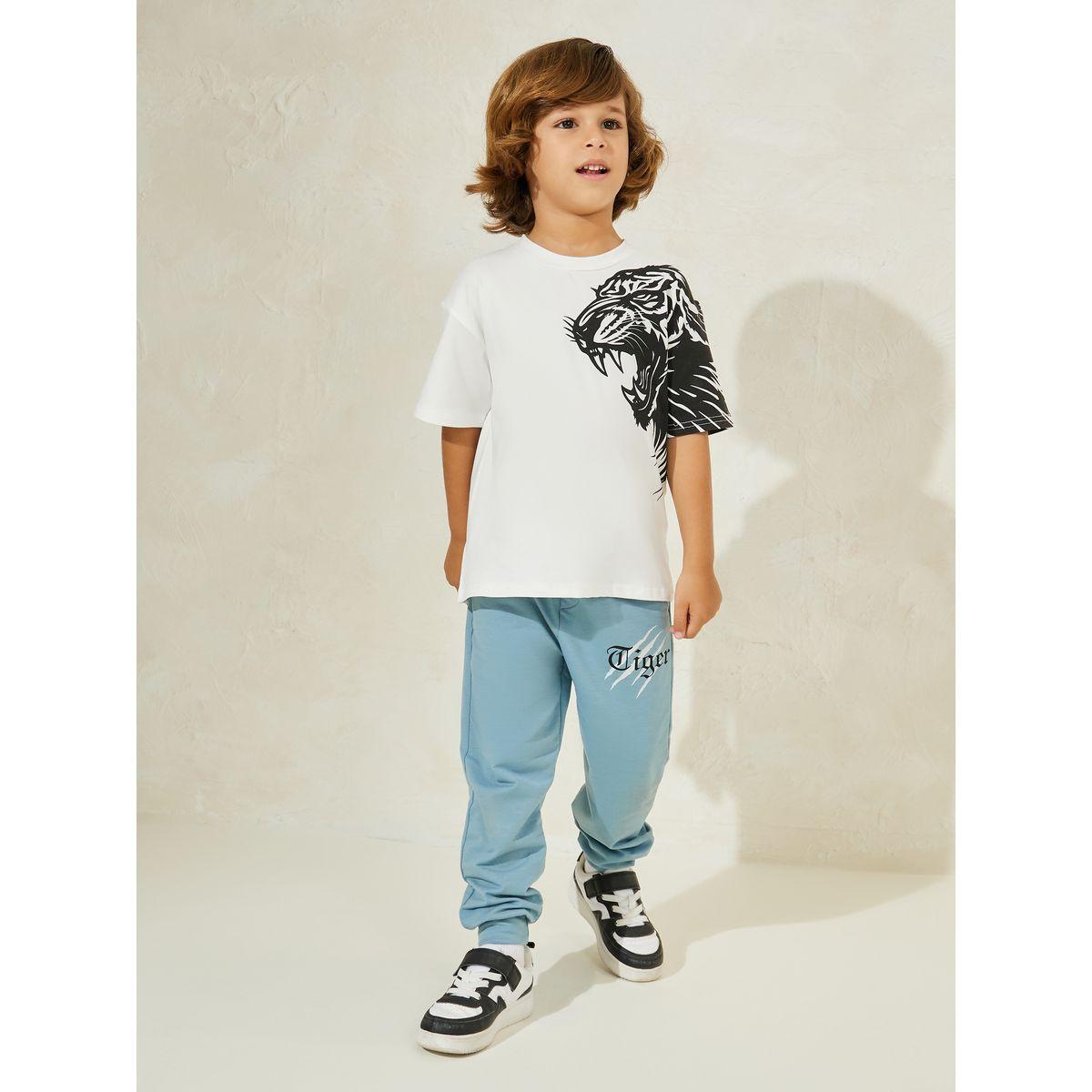 مجموعة من جوغر مع تيشيرت بطبعة جرافيك-boys-clothing-setsandcoords-image-1