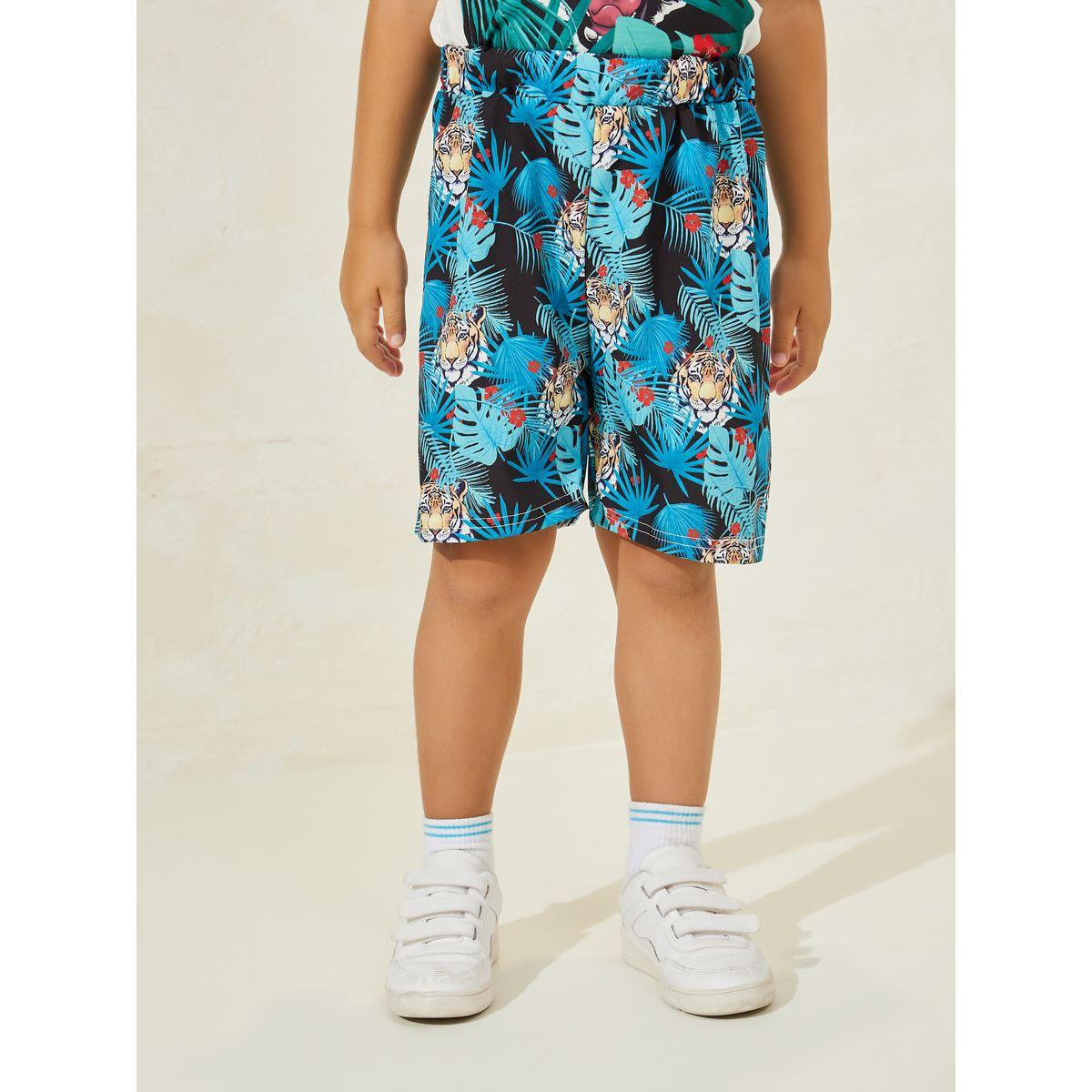 مجموعة من شورت مع تيشيرت بطبعة جرافيك-boys-clothing-setsandcoords-image-5