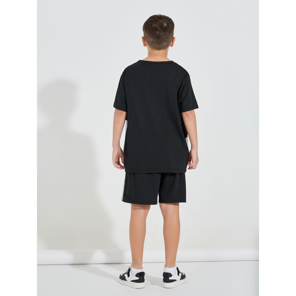مجموعة من شورت وتيشيرت بنمط كتل الالوان-boys-clothing-setsandcoords-image-5
