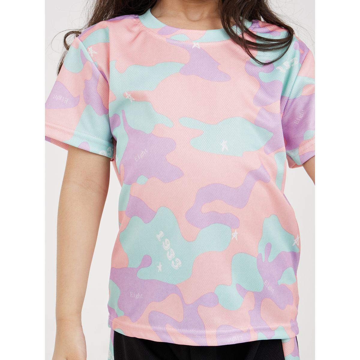 مجموعة من شورت مع تيشيرت بطبعة مموهة-sports-girls-clothing-sets-image-3