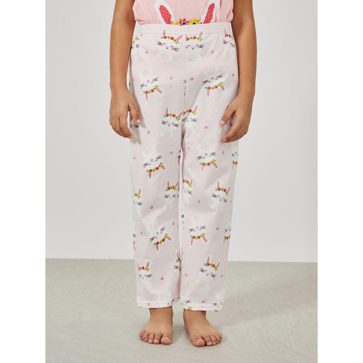 طقم من بنطال بيجاما مع تيشيرت بطبعة جرافيك-girls-clothing-nightwear-image-5
