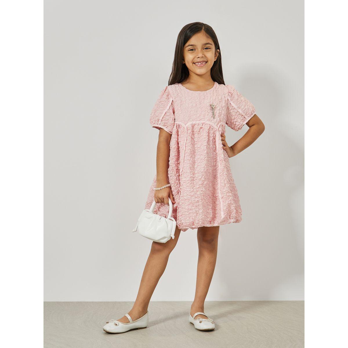 فستان بتفاصيل بارزة الملمس مع اكمام منفوخة-girls-clothing-dressesandjumpsuits-image-1