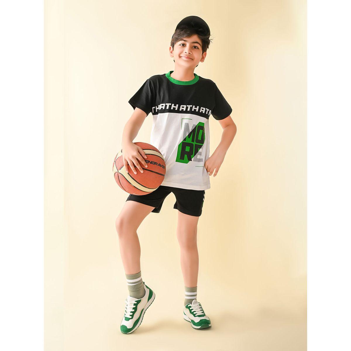 مجموعة من شورت وتيشيرت بنمط كتل الالوان ليل بيكس × ستايلي-boys-clothing-setsandcoords-image-1