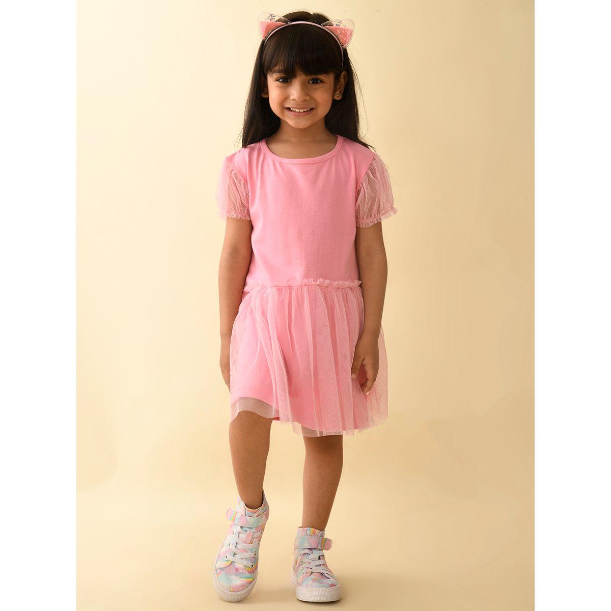 فستان بياقة دائرية وتفاصيل شبكية-girls-clothing-dressesandjumpsuits-image-5
