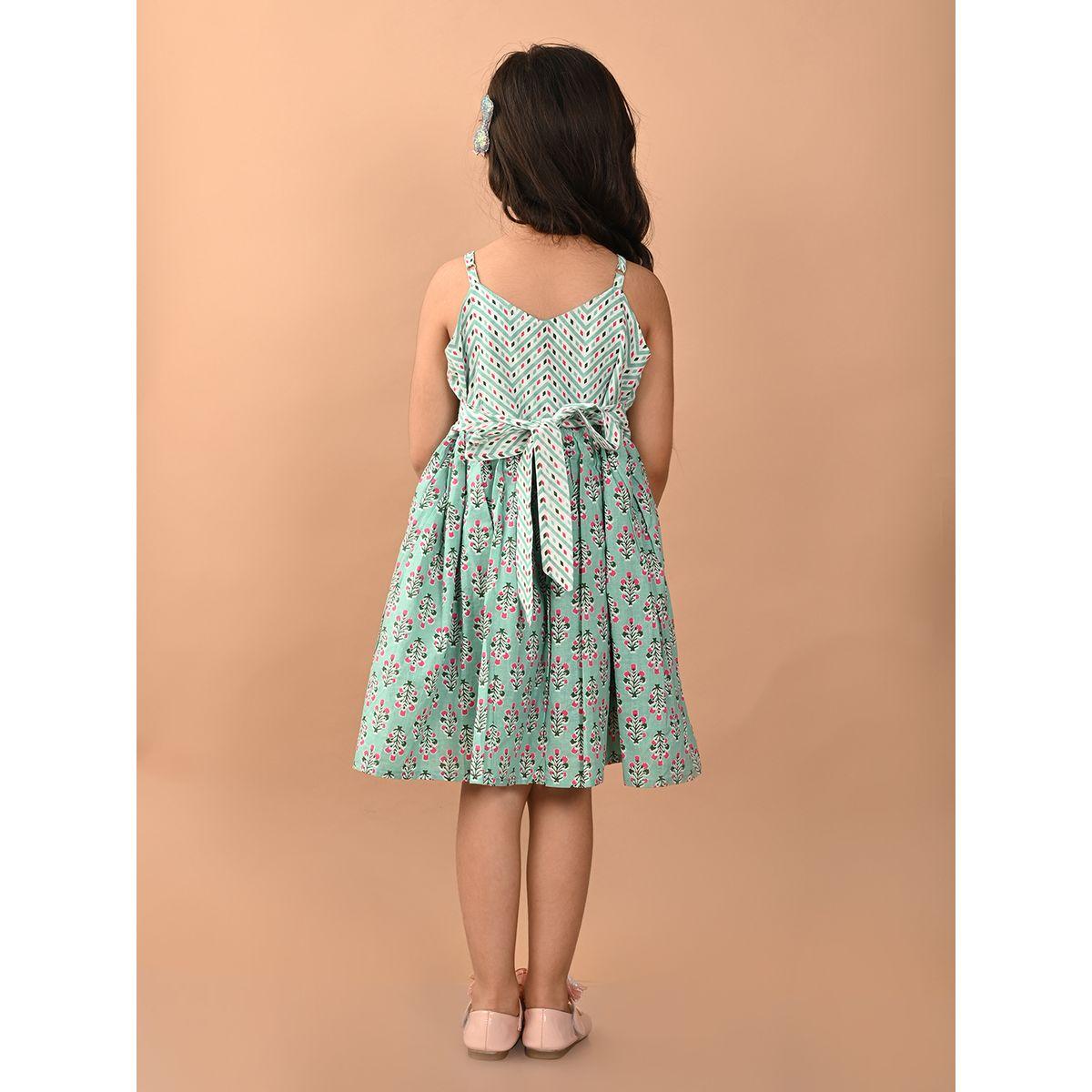 فستان مطبع بطبعة زهور وحمالات ليل بيكس × ستايلي-girls-clothing-dressesandjumpsuits-image-5