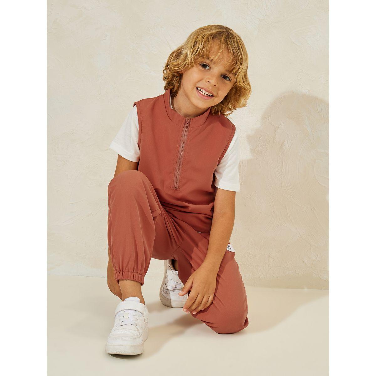 Styli 4pcs Solid T-Shirt & Zipper Front Vest & Pant & Crossbag Set-boys-clothing-setsandcoords-image-3