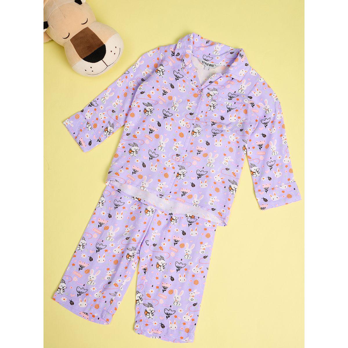 طقم من بنطال بيجاما مع بلوزة بطبعة جرافيك ستايلو بَج × ستايلي-girls-clothing-nightwear-image-6
