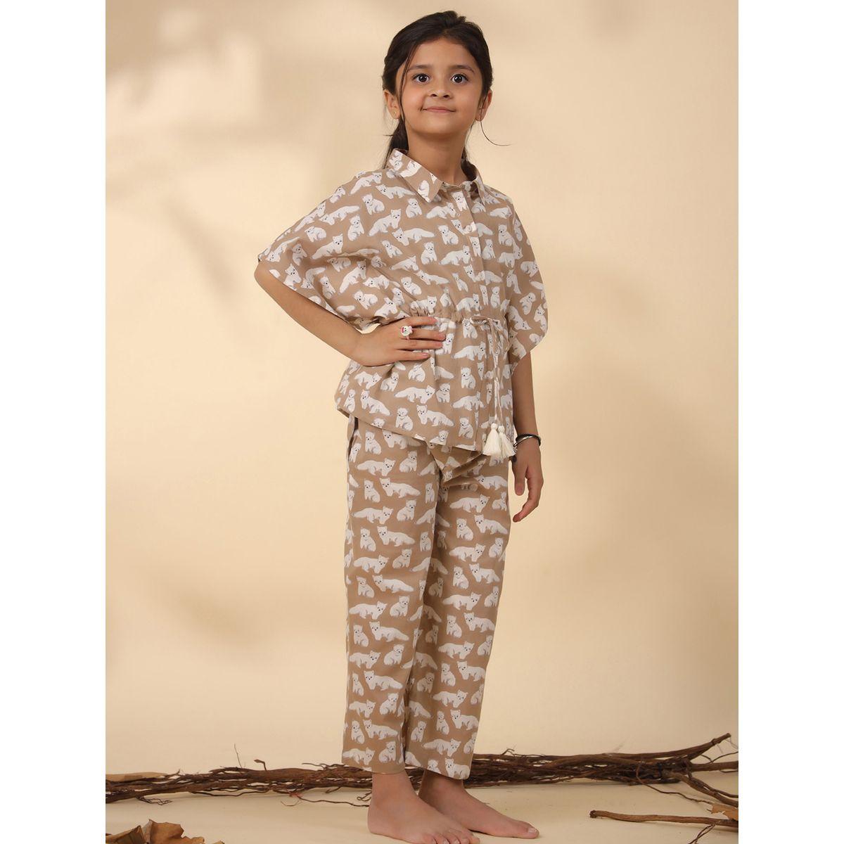 طقم من بنطال بيجاما مع بلوزة باربطة سانسكريتي هومز × ستايلي-girls-clothing-nightwear-image-3
