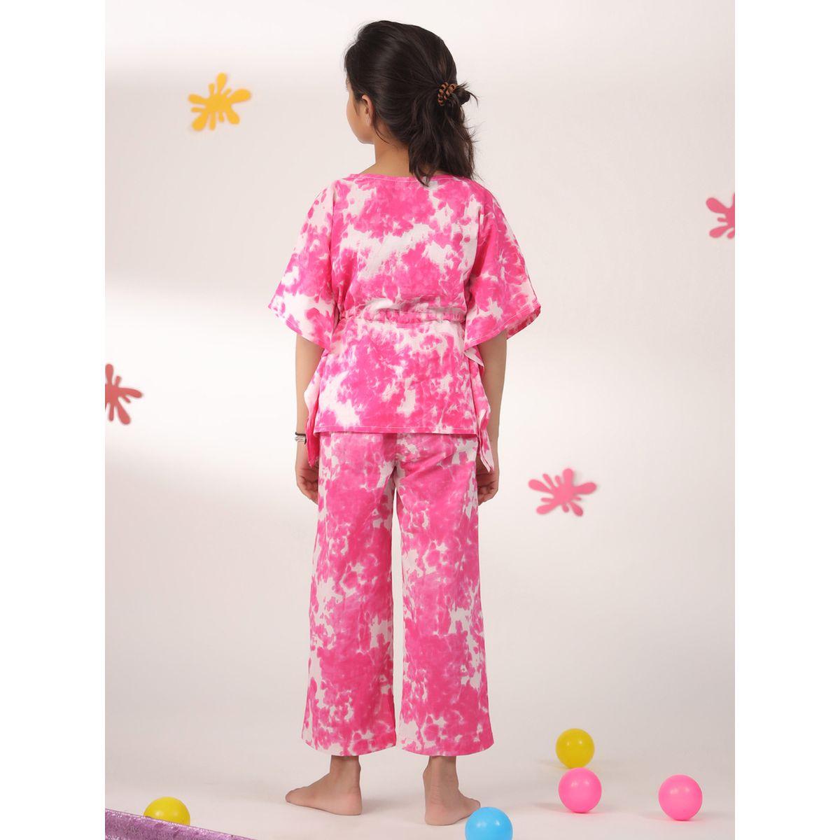 طقم من بنطال بيجاما مع بلوزة بطبعة تاي داي سانسكريتي هومز × ستايلي-girls-clothing-nightwear-image-4