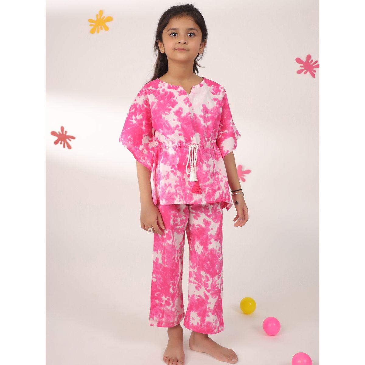 طقم من بنطال بيجاما مع بلوزة بطبعة تاي داي سانسكريتي هومز × ستايلي-girls-clothing-nightwear-image-7