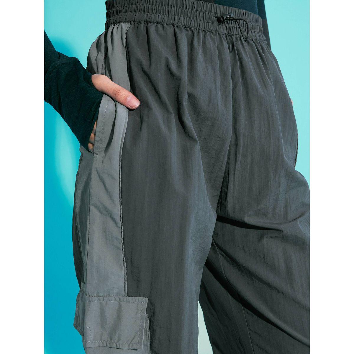 Noh-Voh X Styli  Contrast Pocket Cargo Parachute Pants-girls-clothing-bottoms-trousers-image-4
