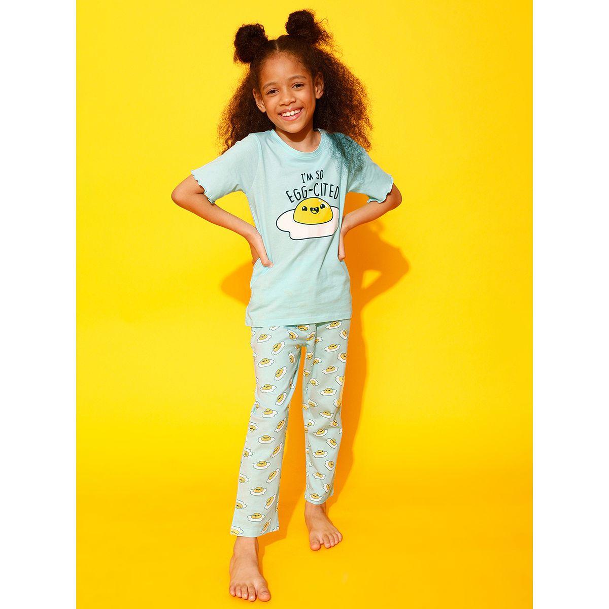 Clovia Cubs X Styli  Egg-Cited Graphic Print T-Shirt & Pyjama Set-girls-clothing-nightwear-image-4