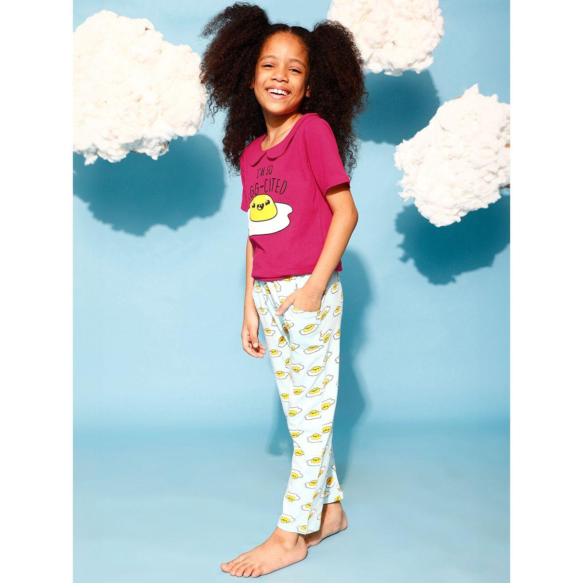Clovia Cubs X Styli  Egg-Cited Graphic Print T-Shirt & Pyjama Set-girls-clothing-nightwear-image-3