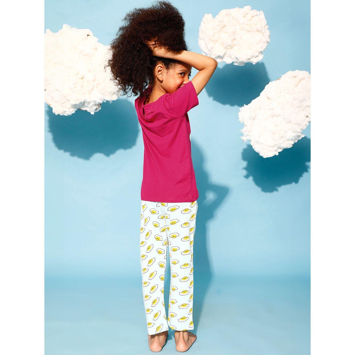 Clovia Cubs X Styli  Egg-Cited Graphic Print T-Shirt & Pyjama Set-girls-clothing-nightwear-image-4