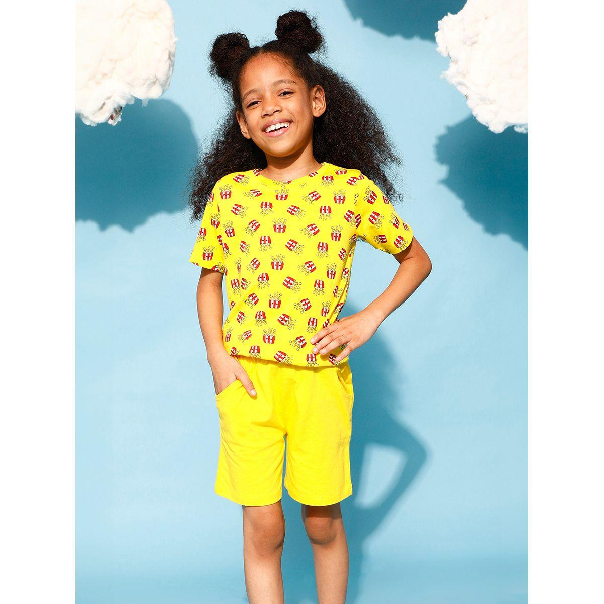 مجموعة من شورت وتيشيرت بطبعة جرافيك كلوفيا كَبس × ستايلي-girls-clothing-nightwear-image-2
