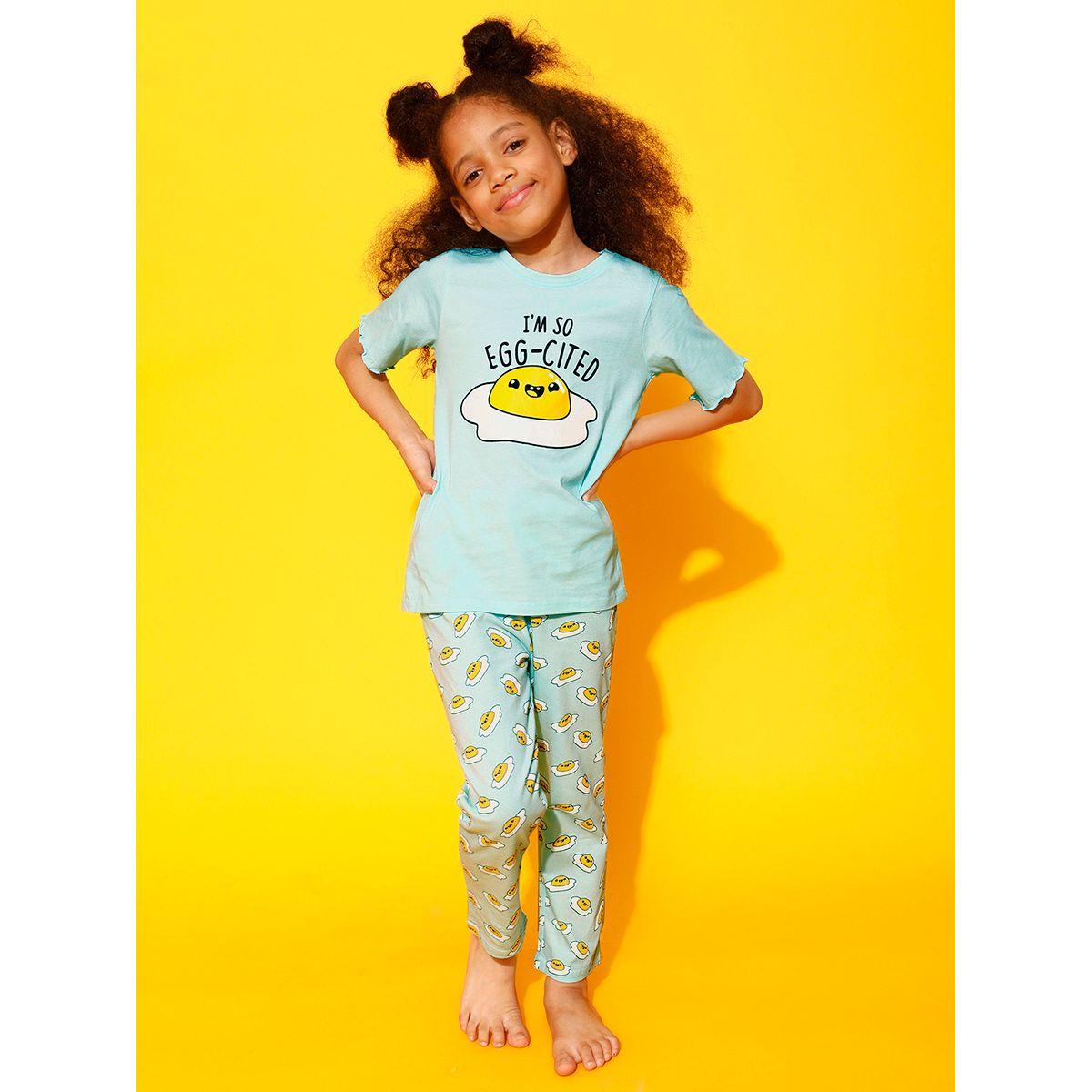 Clovia Cubs X Styli  Egg-Cited Graphic Print T-Shirt & Pyjama Set-girls-clothing-nightwear-image-1