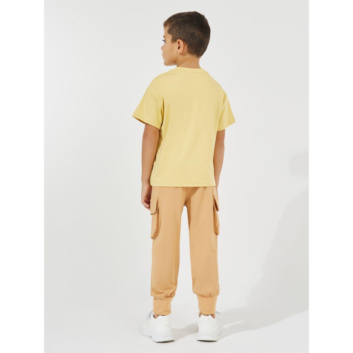 مجموعة من جوغر كارجو وتيشيرت فضفاض بطبعة جرافيك-boys-clothing-setsandcoords-image-5