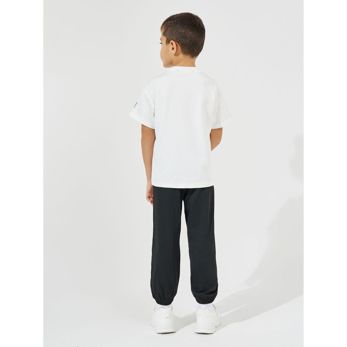 مجموعة من جوغر بتفاصيل محزوزة مع تيشيرت فضفاض-boys-clothing-setsandcoords-image-5