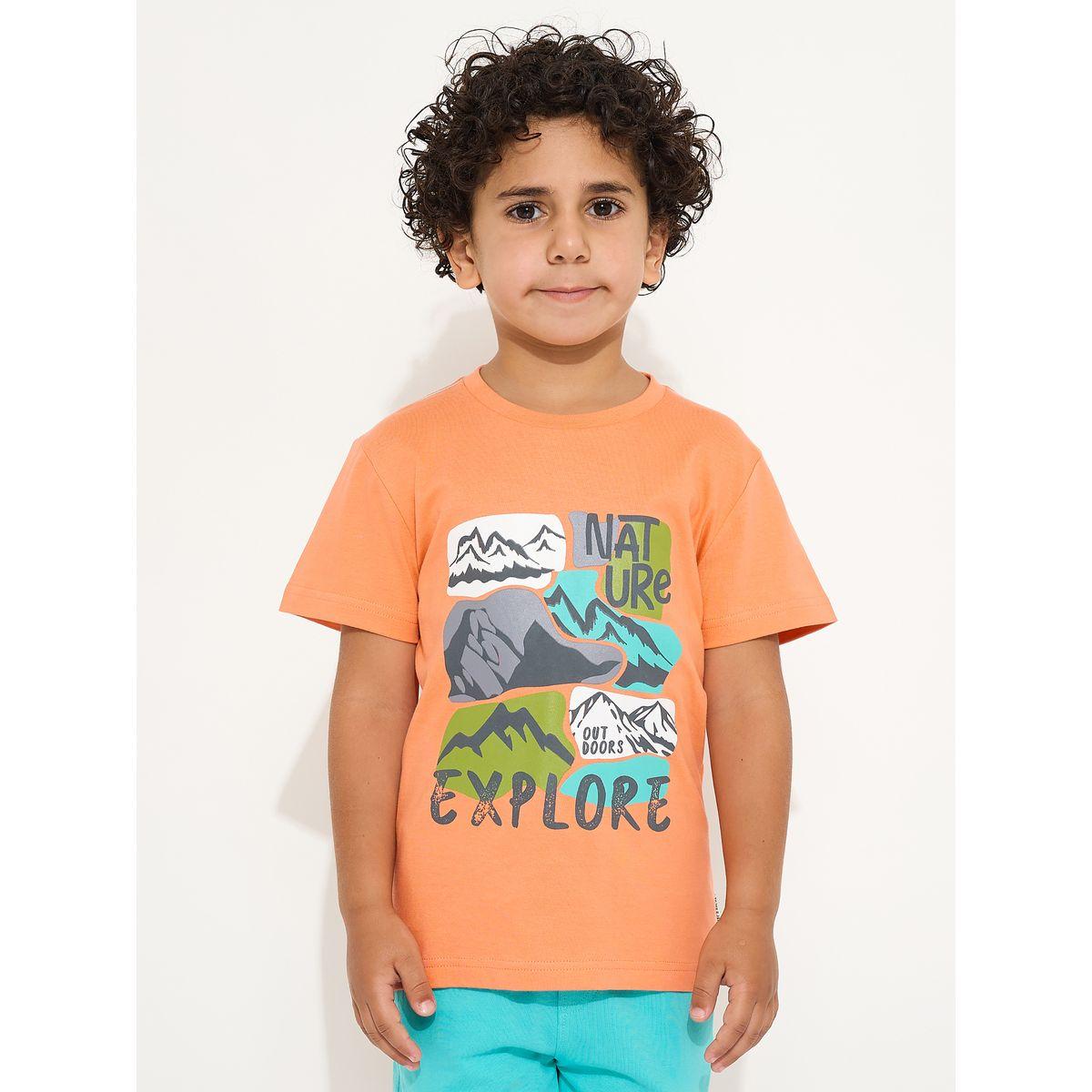 مجموعة من شورت وتيشيرت بطبعة جرافيك فيكتور آند جين × ستايلي-boys-clothing-setsandcoords-image-4