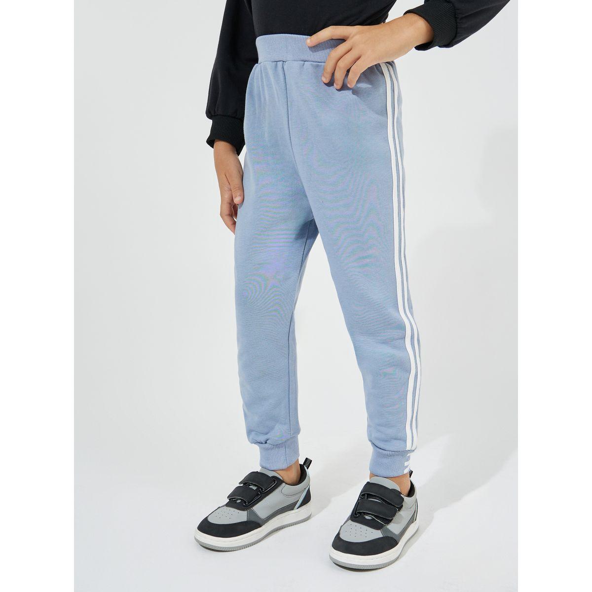 جوغر مزين بشريط جانبي مع حواف مكبلة-boys-clothing-bottoms-joggersandtrackpants-image-1