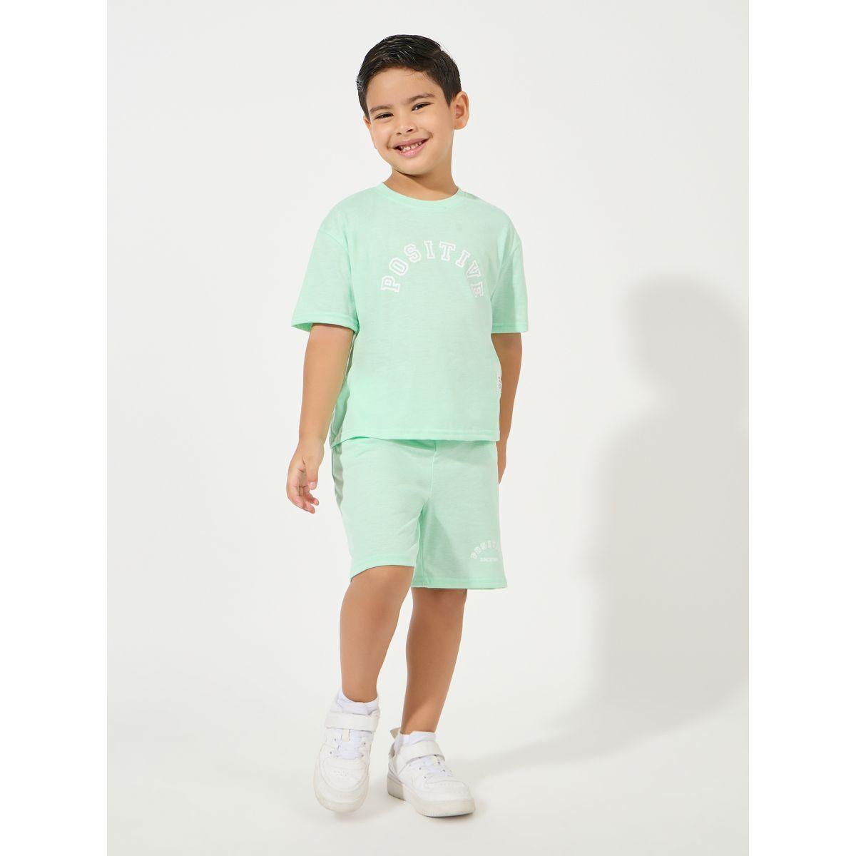 مجموعة من شورت مع تيشيرت مطبع بكتابة-boys-clothing-setsandcoords-image-1