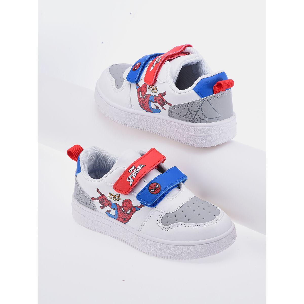 حذاء سنيكرز مطبع بطبعة سبايدر مان أوربان هُول × ستايلي-boys-shoes-loafers-image-4