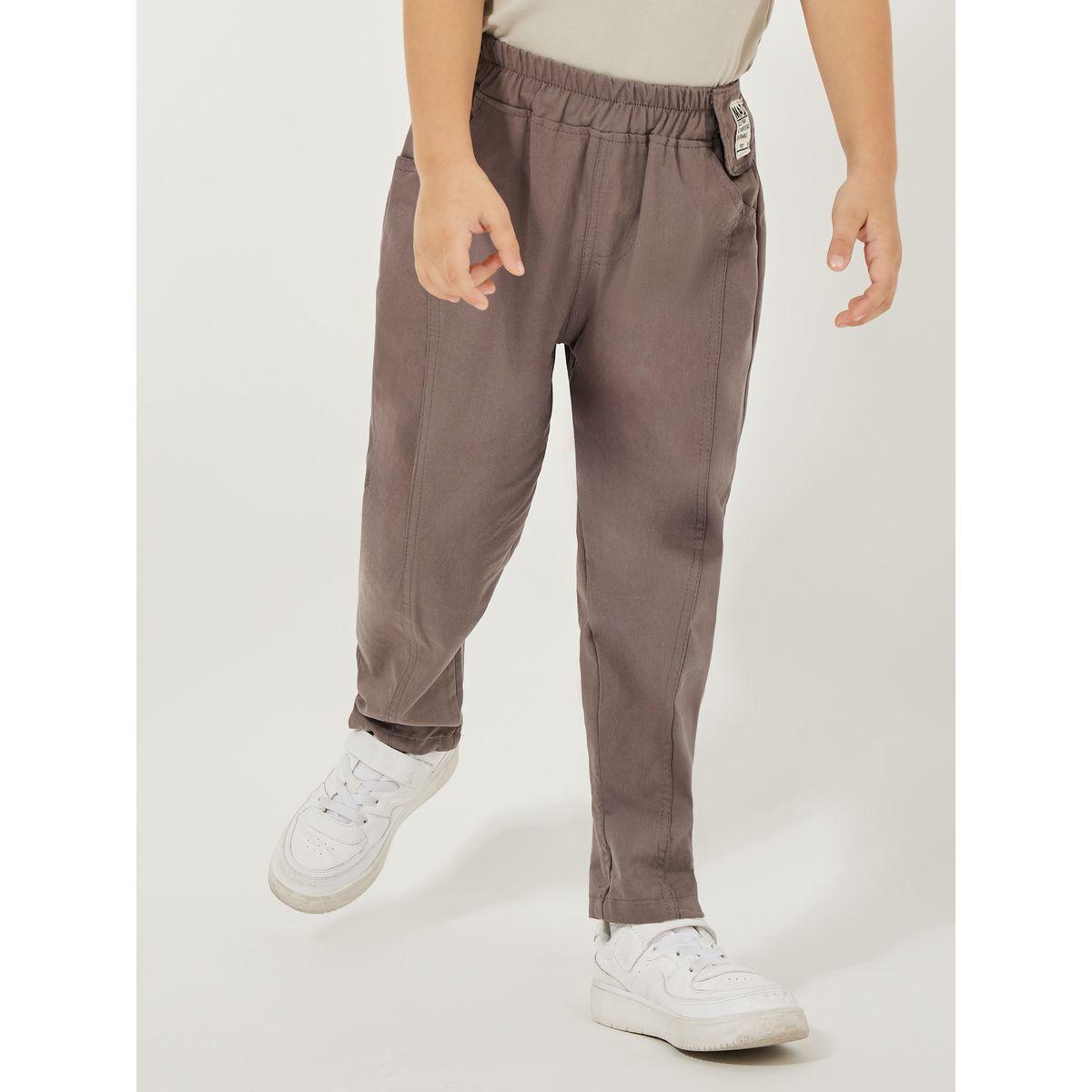 بنطال بارجل مستقيمة ومزين بشارة-boys-clothing-bottoms-trousers-image-1