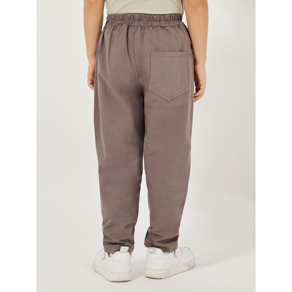 بنطال بارجل مستقيمة ومزين بشارة-boys-clothing-bottoms-trousers-image-4
