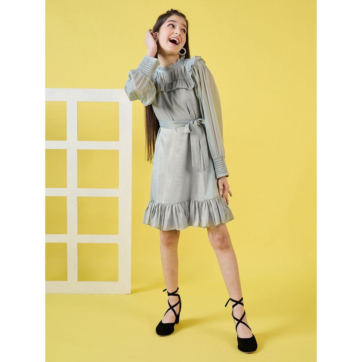 فستان سادة بطول الركبة وياقة عالية ستايلو بَج × ستايلي-girls-clothing-dressesandjumpsuits-image-1