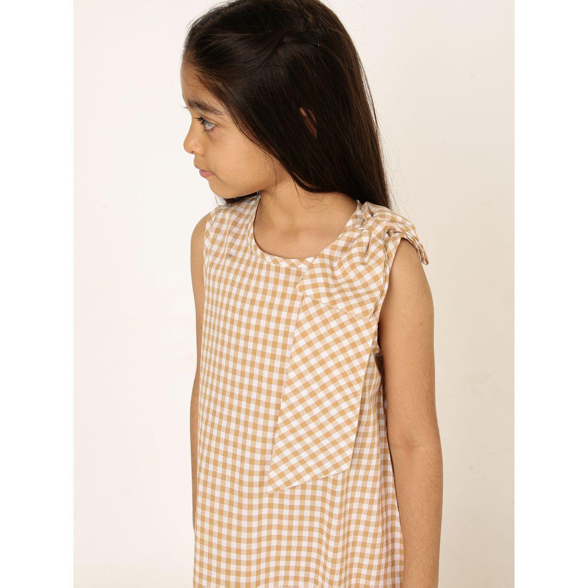 فستان بطبعة مربعات ومزين بفيونكة-girls-clothing-dressesandjumpsuits-image-1