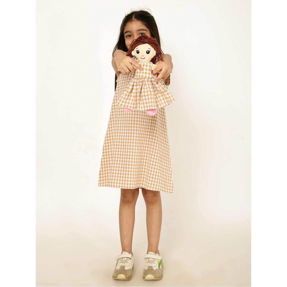 فستان بطبعة مربعات ومزين بفيونكة-girls-clothing-dressesandjumpsuits-image-2