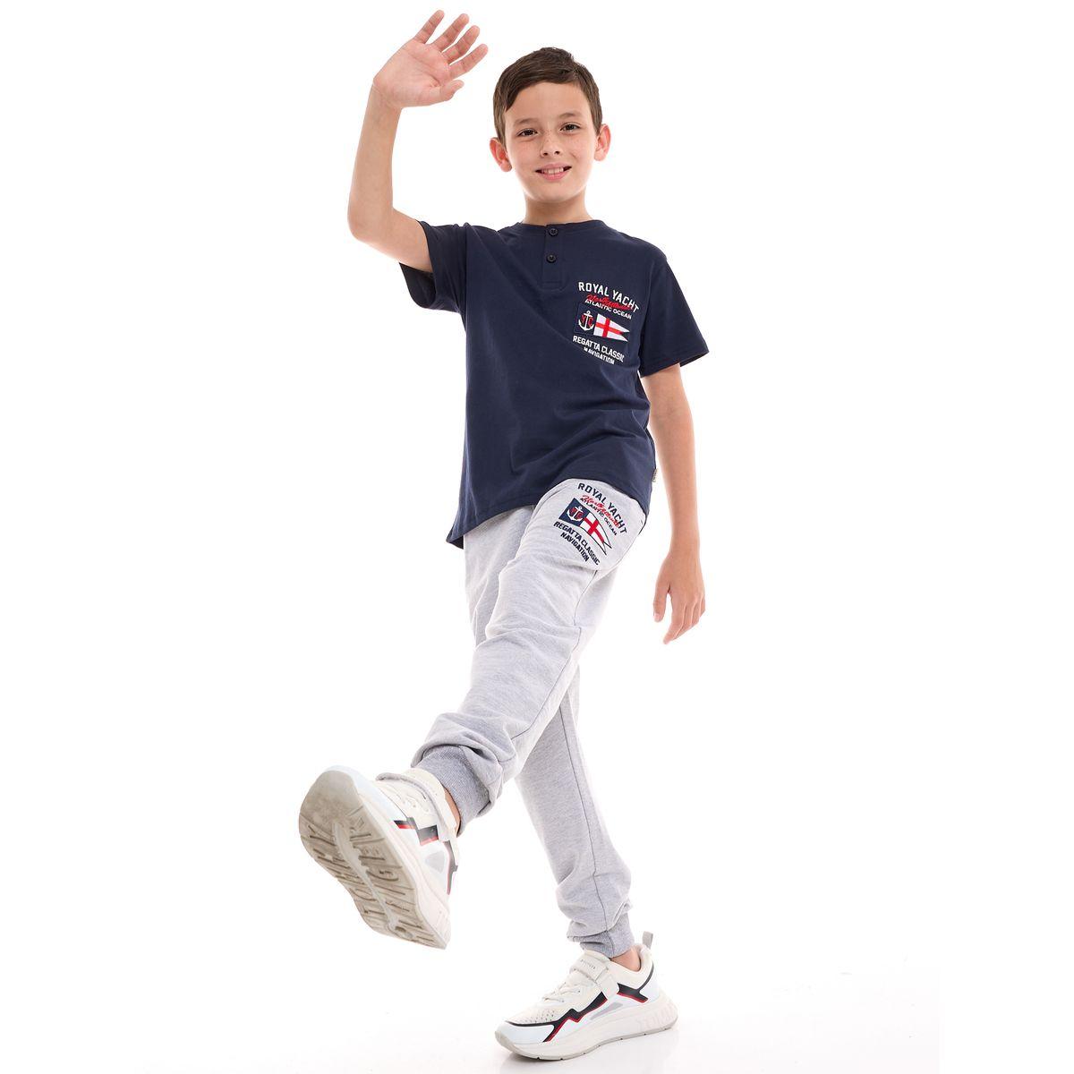 مجموعة من جوغر مع تيشيرت بتفاصيل مُطرّزة وازرار فيكتور آند جين × ستايلي-boys-clothing-setsandcoords-image-5