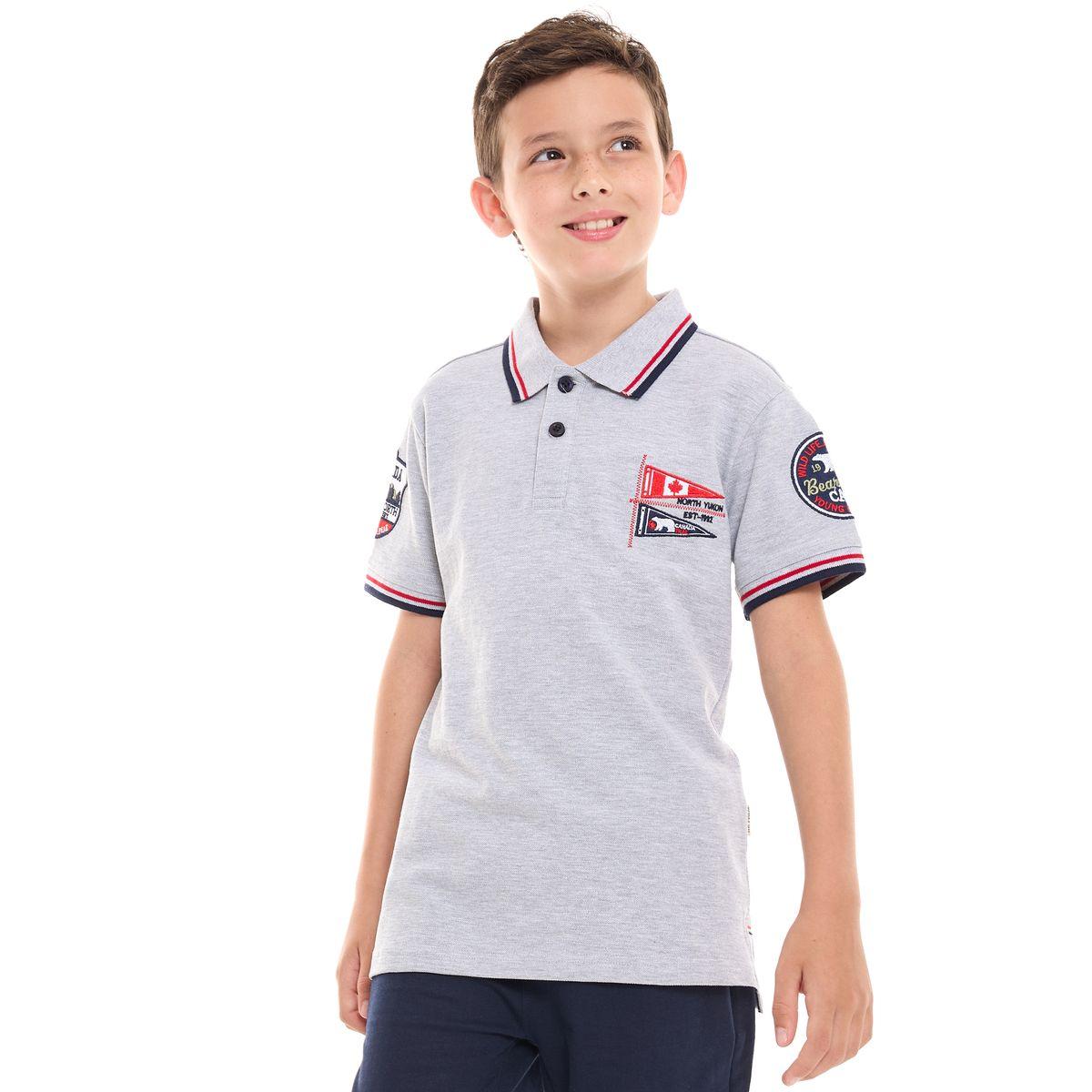 مجموعة من شورت مع تيشيرت بياقة بولو وتفاصيل مُطرّزة فيكتور آند جين × ستايلي-boys-clothing-setsandcoords-image-3