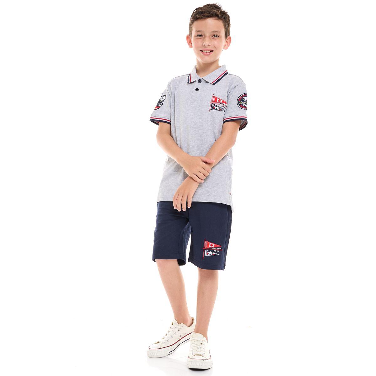 مجموعة من شورت مع تيشيرت بياقة بولو وتفاصيل مُطرّزة فيكتور آند جين × ستايلي-boys-clothing-setsandcoords-image-5