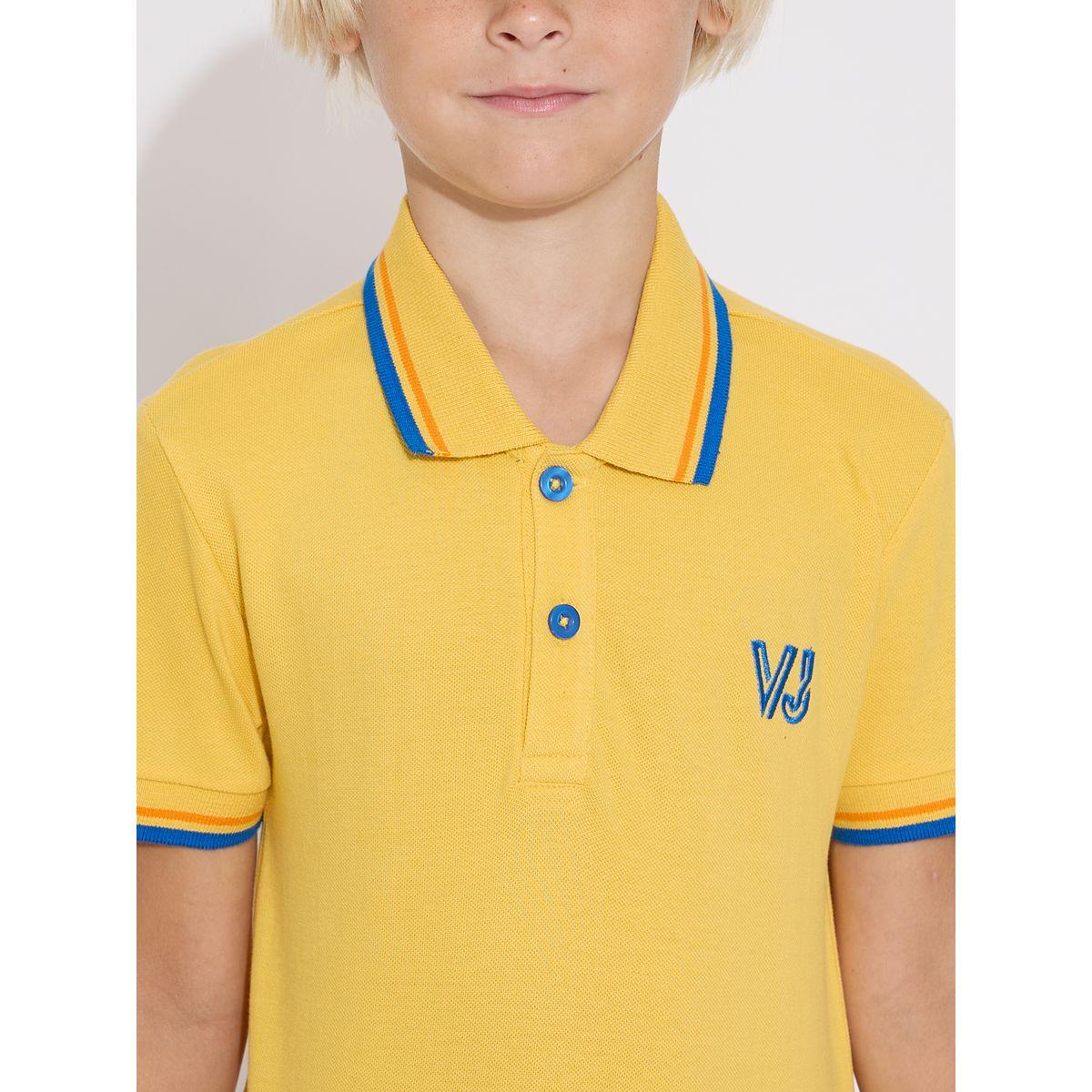 تيشيرت بياقة بولو مع شعار مُطرّز فيكتور آند جين × ستايلي-boys-clothing-tshirtsandpolos-image-3