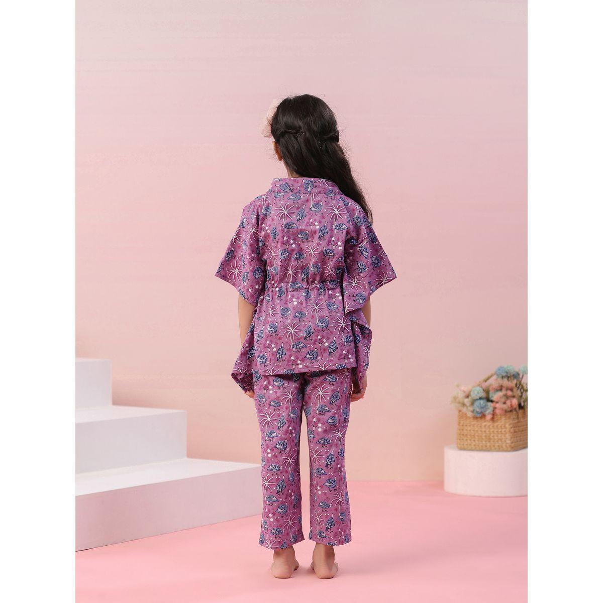 طقم من بنطال بيجاما مع قفطان مطبع بالكامل سانسكريتي هومز × ستايلي-girls-clothing-nightwear-image-3