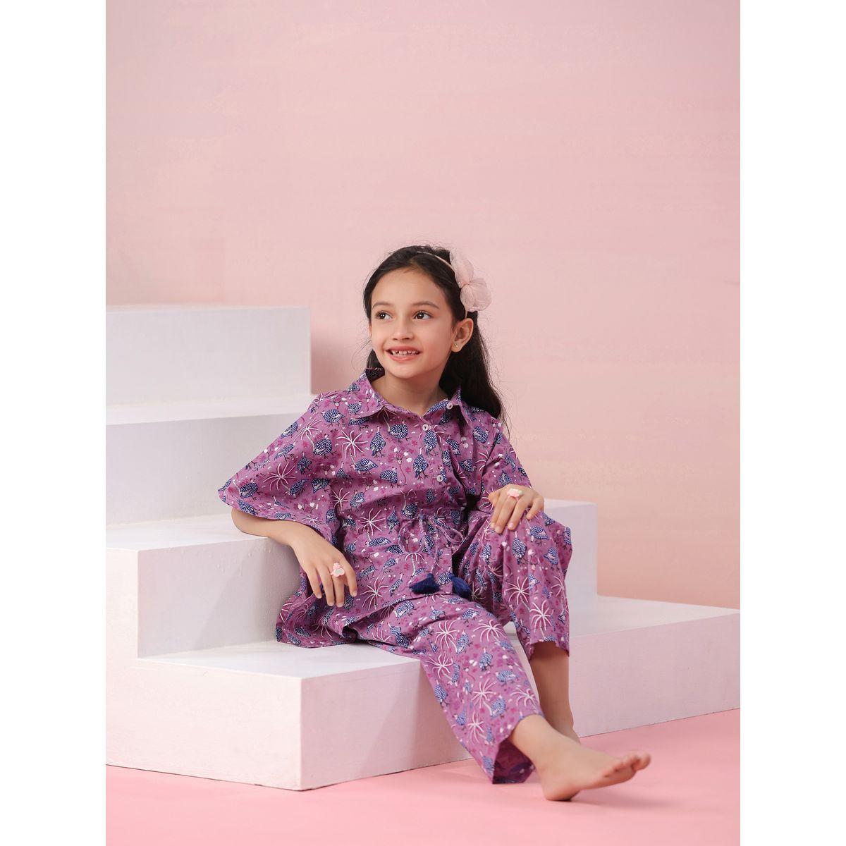طقم من بنطال بيجاما مع قفطان مطبع بالكامل سانسكريتي هومز × ستايلي-girls-clothing-nightwear-image-4