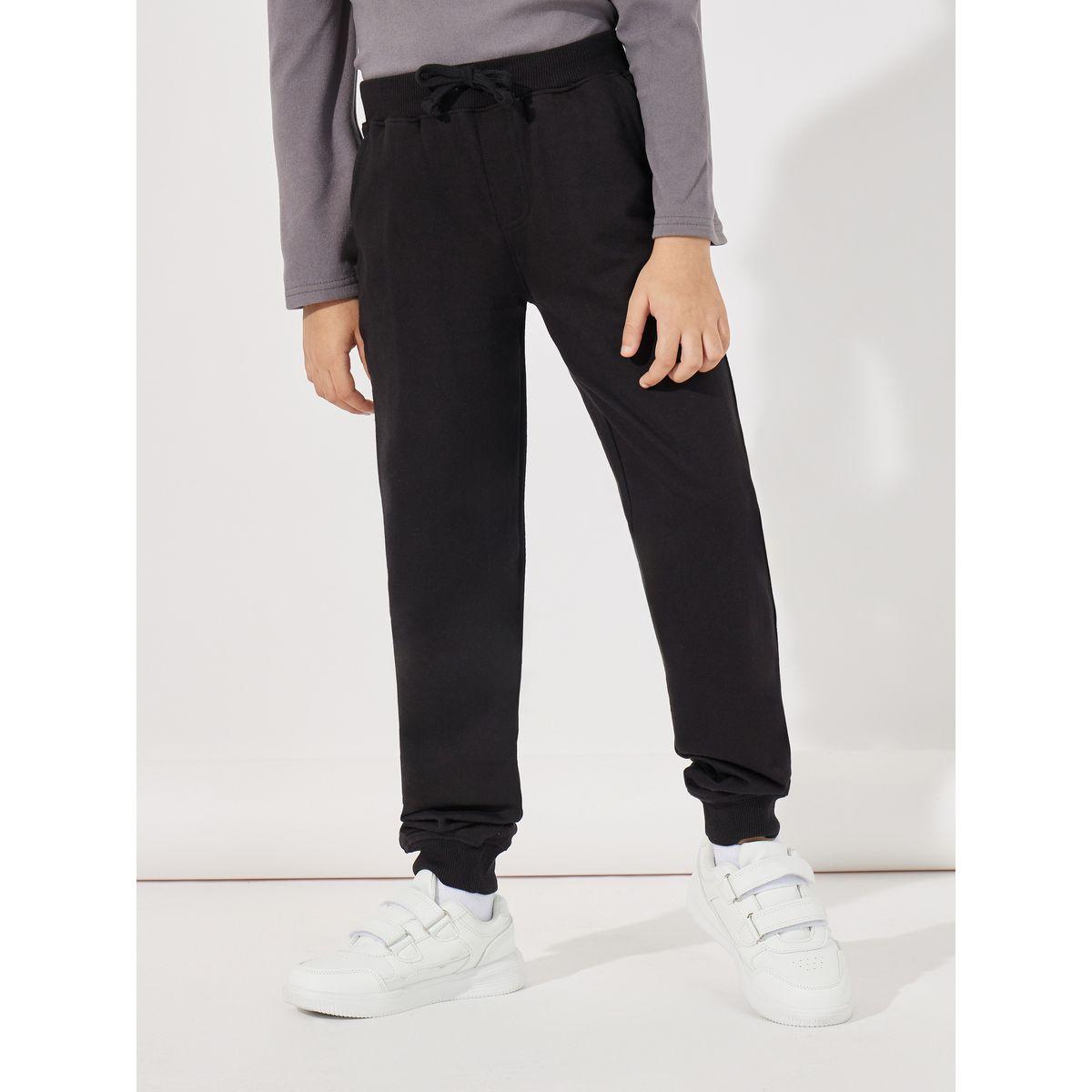 Styli Solid Joggers with Drawstring Closure-boys-clothing-bottoms-joggersandtrackpants-image-1