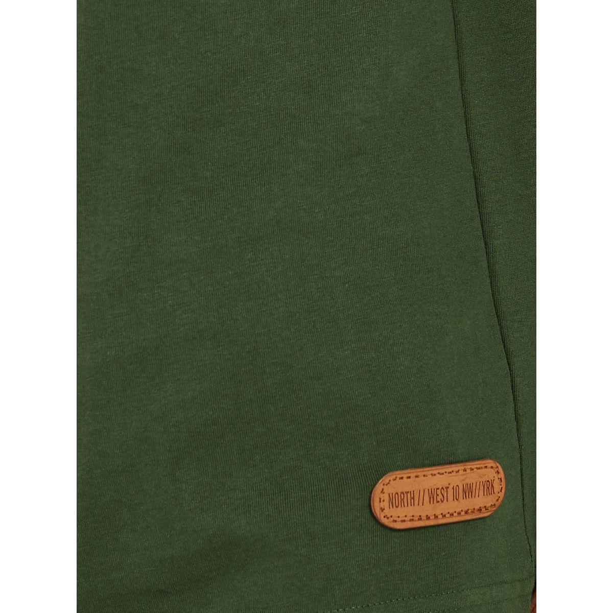 تيشيرت سادة بياقة عالية مزين بشارة-boys-clothing-tshirtsandpolos-image-3