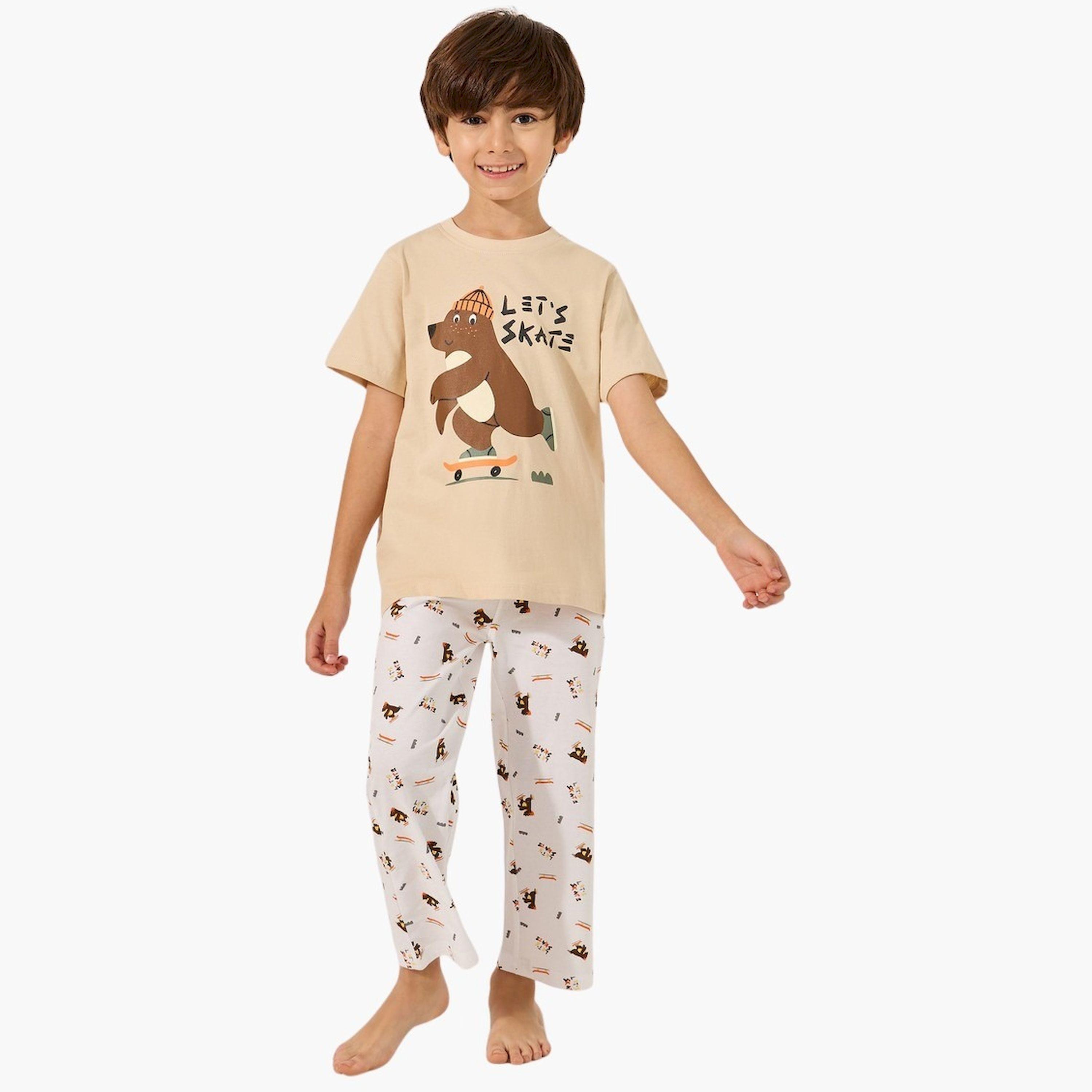 ستايلي - طقم تي شيرت مطبوع برقبة دائرية مع بنطال بيجامة-boys-clothing-nightwear-image-1