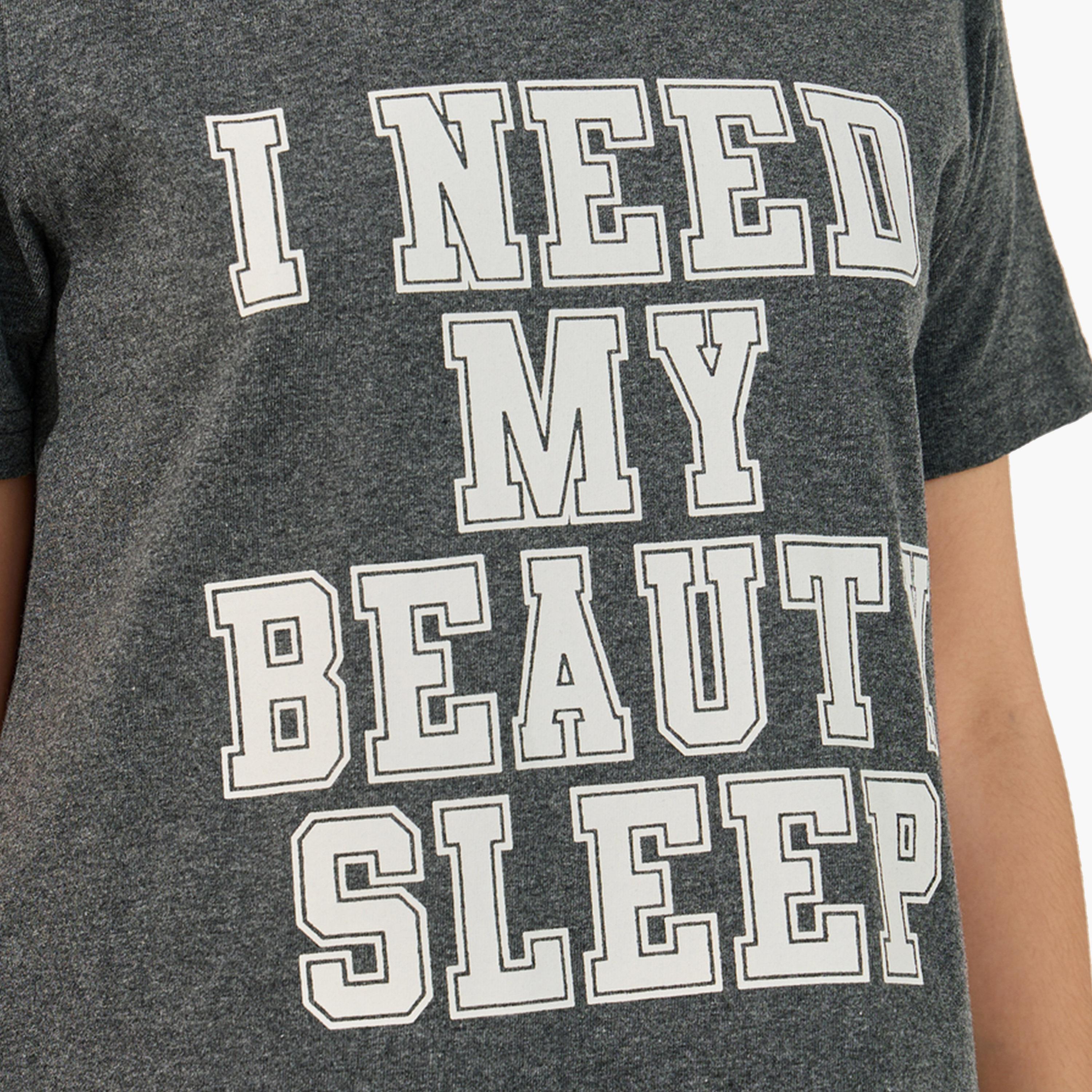ستايلي - قميص نوم بأكمام قصيرة وطبعة شعار-girls-clothing-nightwear-image-4